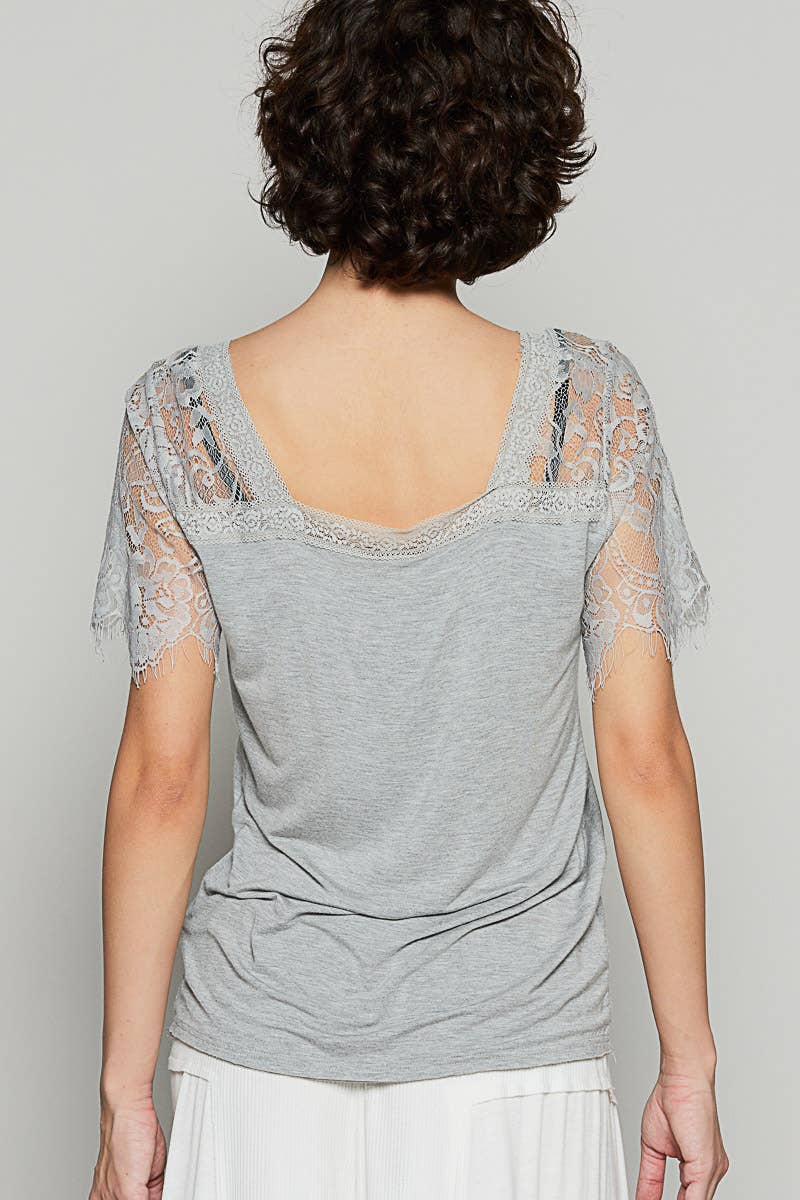 1/2 lace sleeve v-neck tee SALE: IVORY / L