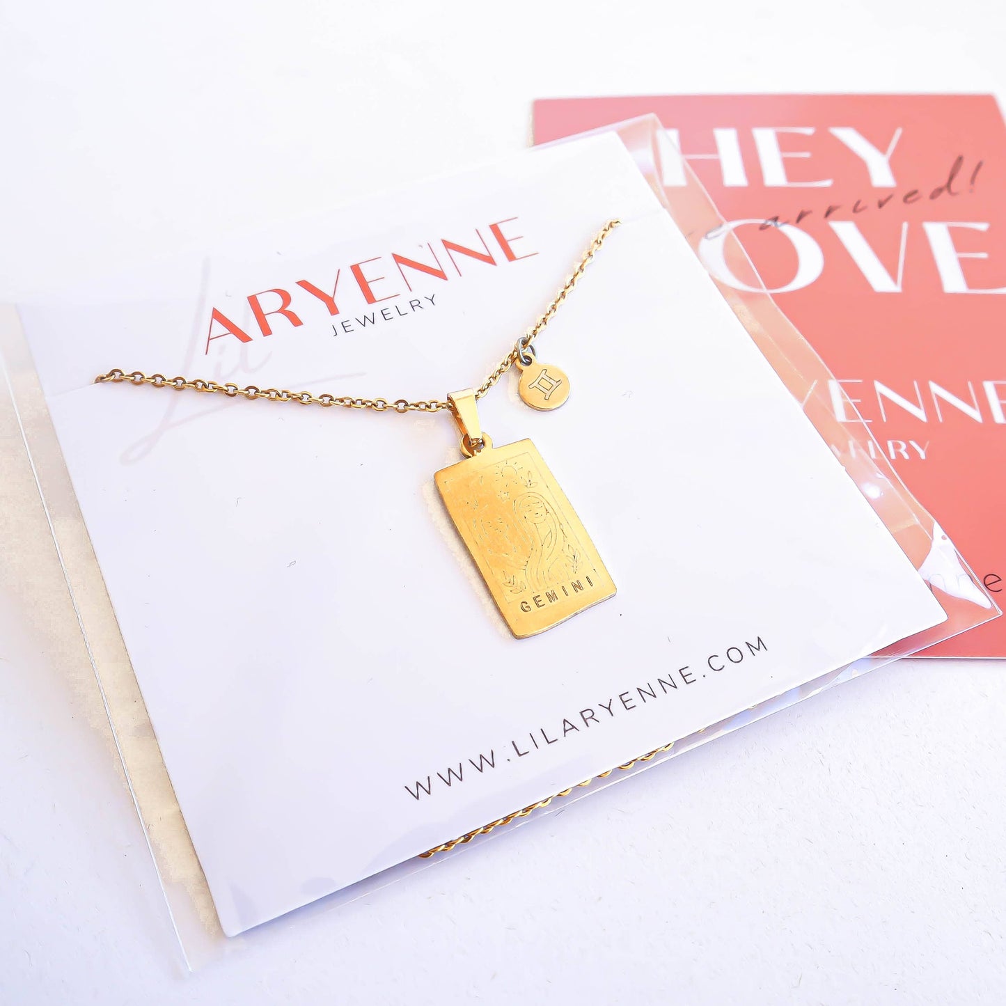 Minimalist Zodiac Necklace: Leo