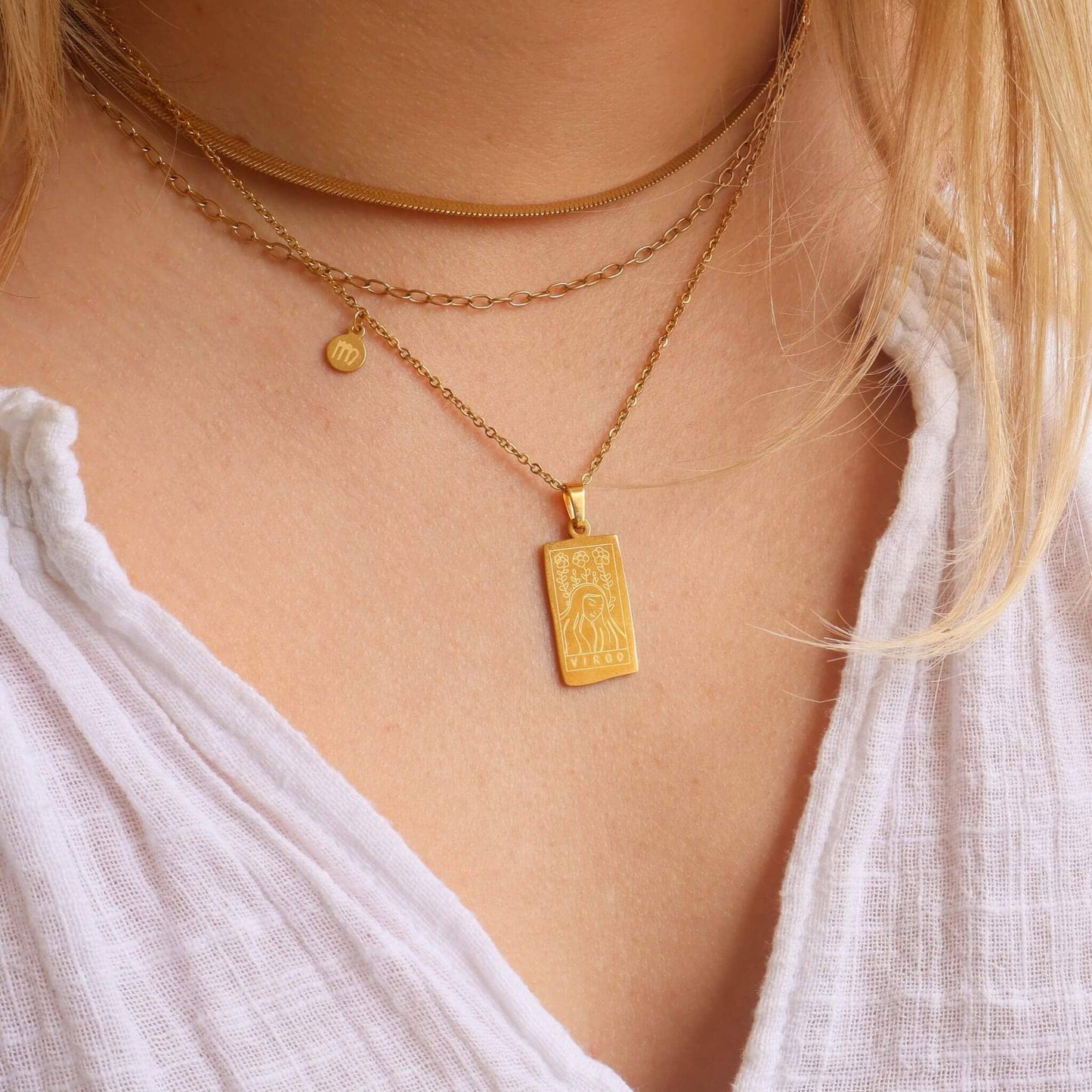 Minimalist Zodiac Necklace: Leo