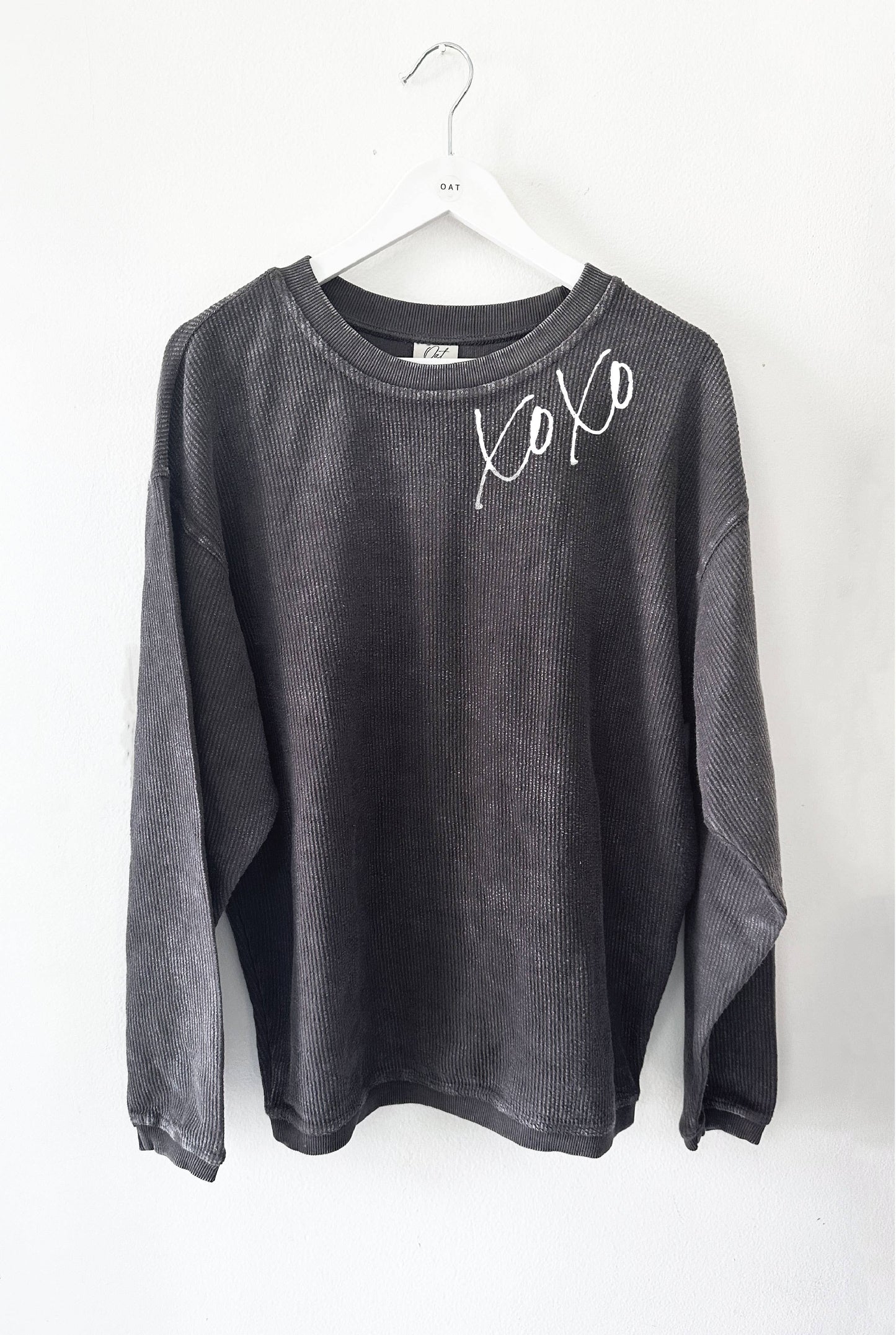 XOXO Thermal Vintage Pullover: M / LATTE
