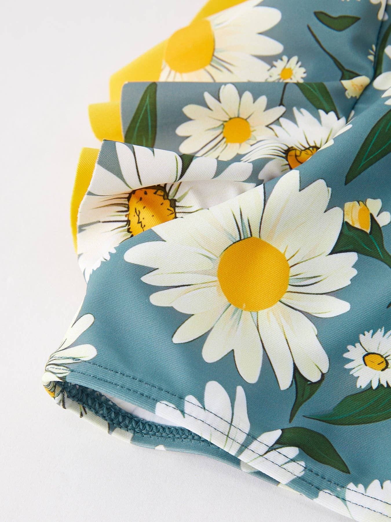 "Daisy" Girls Swimsuit: 7